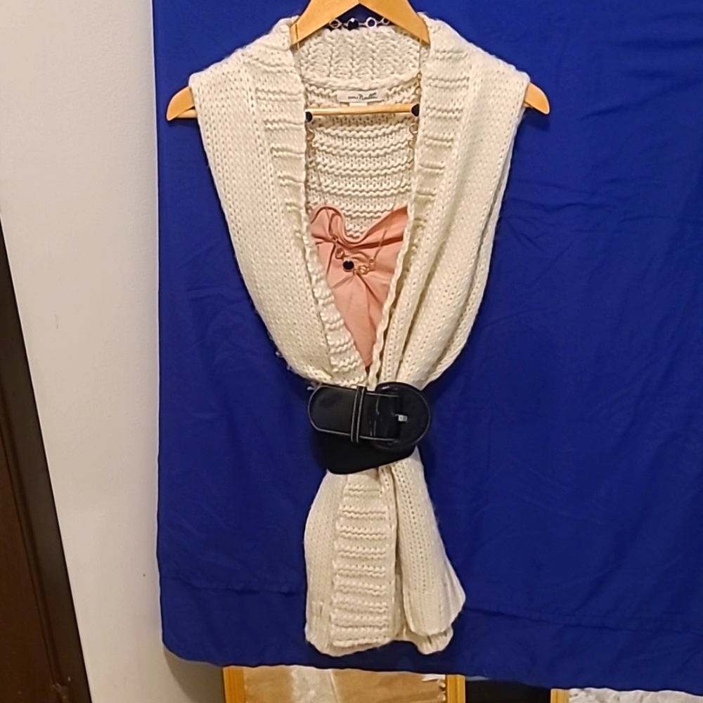 Womans Cable Knit Sweater